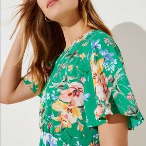 🆕LOFT | Floral Peplum💐Blouse